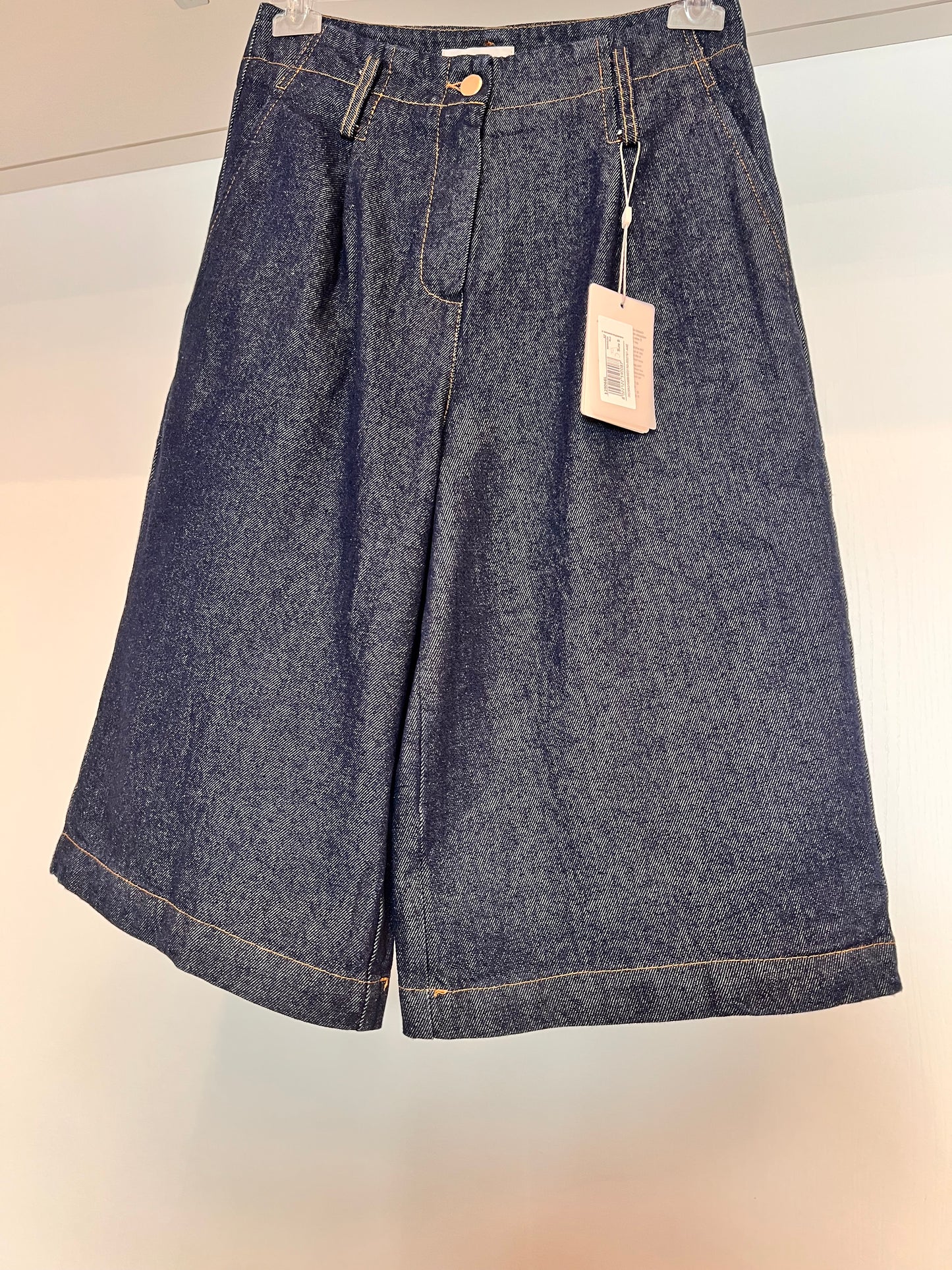 Bermuda donna