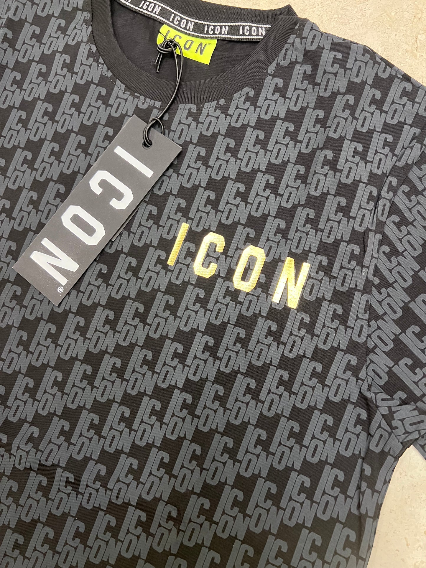 T-shirt manica corta