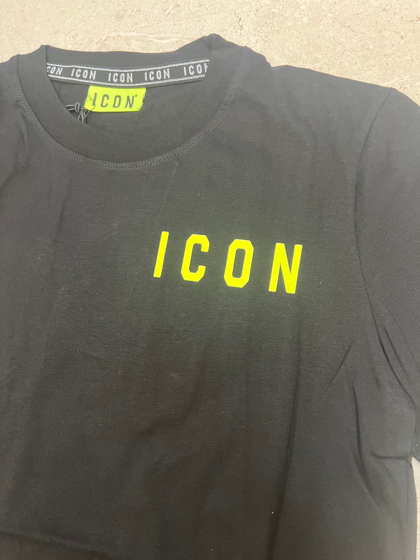 T-shirt manica corta