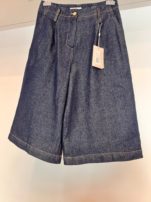 Bermuda donna